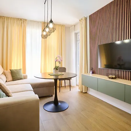 South Primorsko, Family With Terrace And Free Parking Apartament