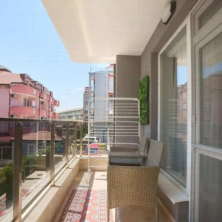 South Primorsko, Family With Terrace And Free Parking * Primorszko